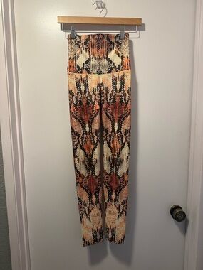 Emily Hsu Designs Orange & Black Snake Print Leggings